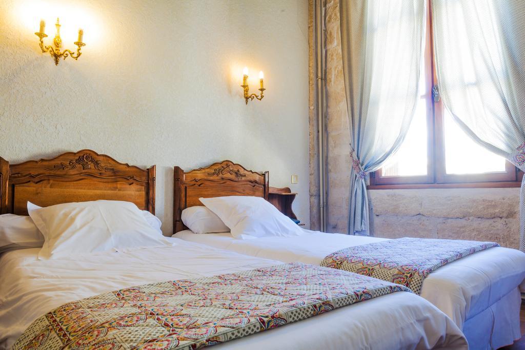 Auberge Du Pont Romain Sommieres Phòng bức ảnh