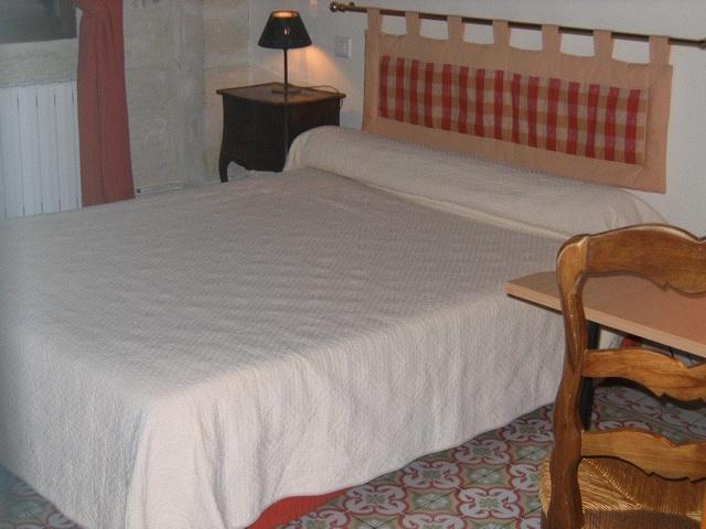 Auberge Du Pont Romain Sommieres Phòng bức ảnh