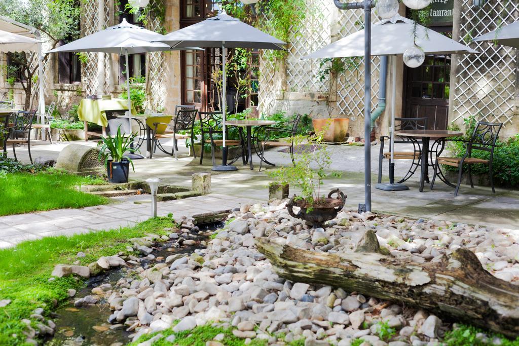 Auberge Du Pont Romain Sommieres Ngoại thất bức ảnh